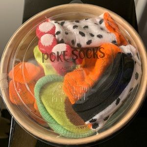 Poke socks 🧦